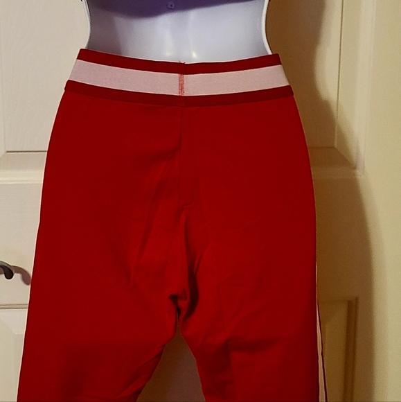 Beautiful Women Workout Outfit Size S. NWOT - Picture 5 of 9